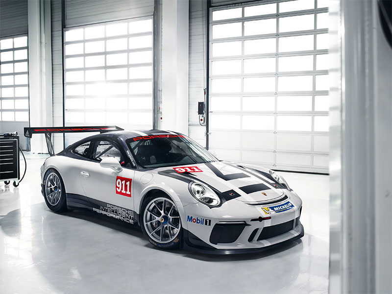 Porsche 911 GT3 Cup ra mắt phiên bản mới, thiết kế nâng cấp và an toàn hơn